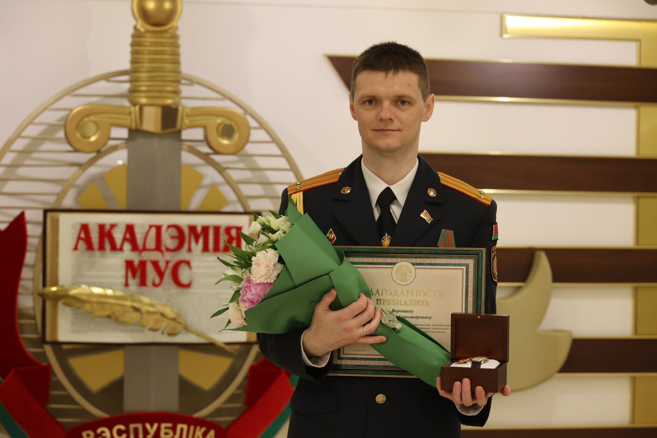 Александр Лукашенко вручил государственные награды преподавателям и студентам вузов