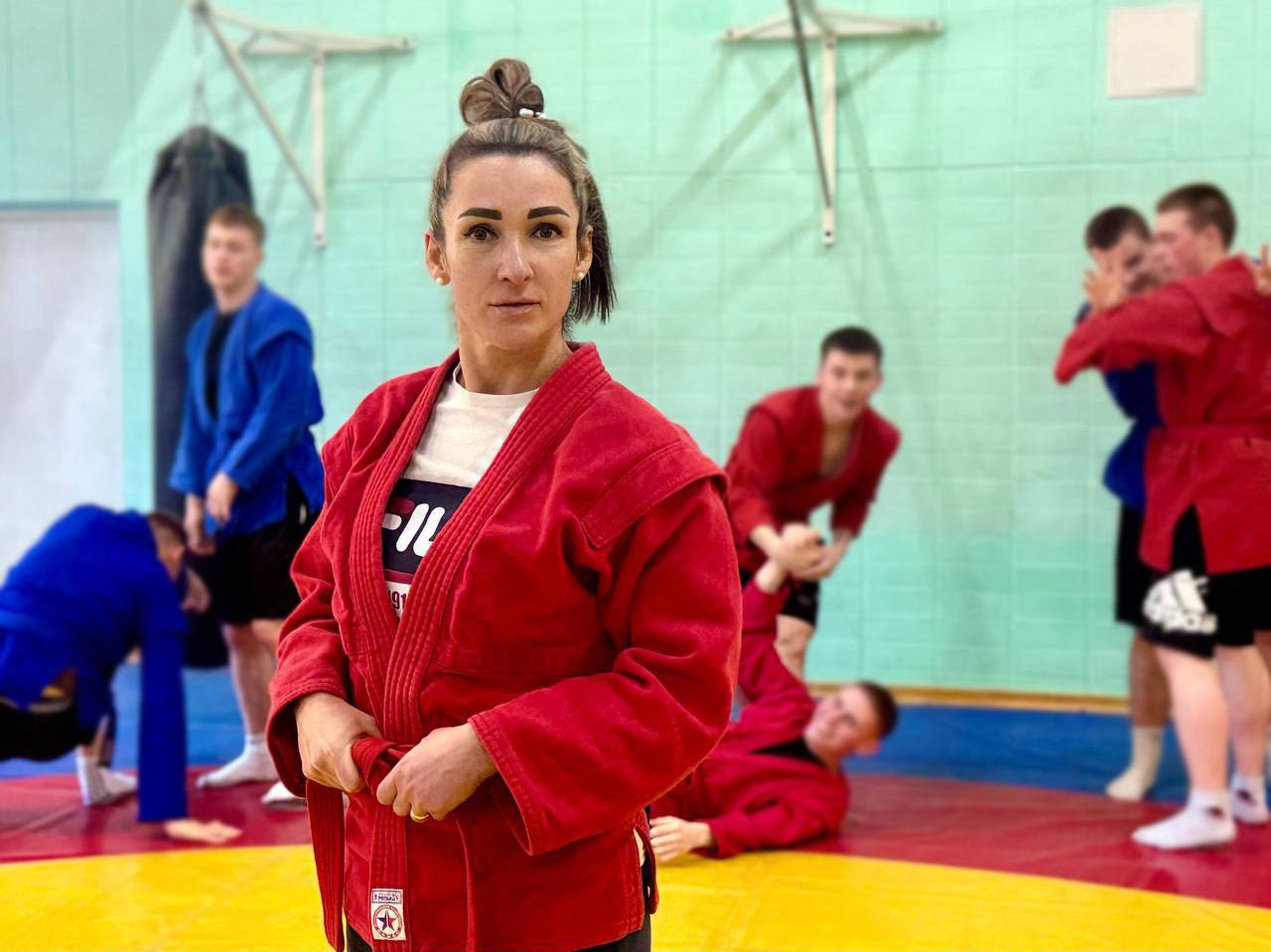 В центре проекта - спортсменки